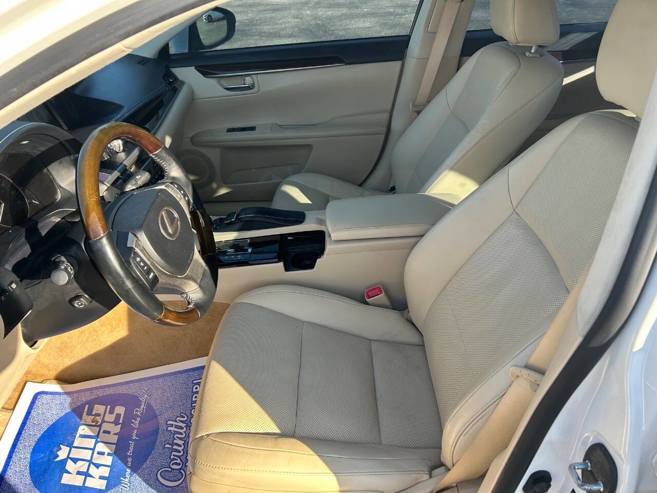 Used 2014 Lexus ES 350 w/ Luxury Package FWD image 10