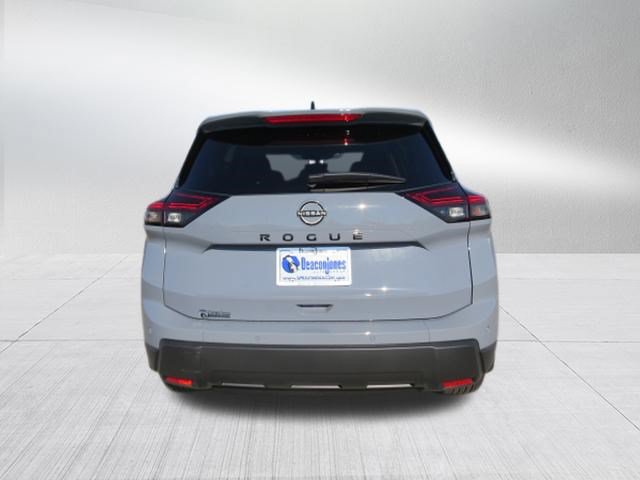 New 2026 Nissan Rogue Dark Armor FWD image 4