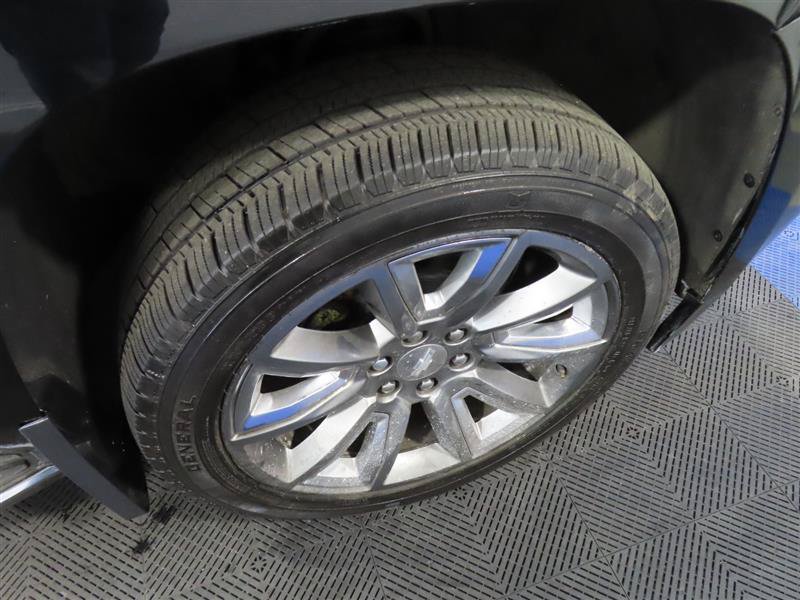 Used 2015 Chevrolet Suburban LTZ AWD/4WD image 9