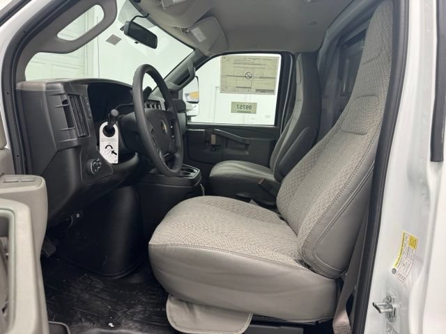 New 2026 Chevrolet Express 3500 w/ Power Convenience Package RWD image 21