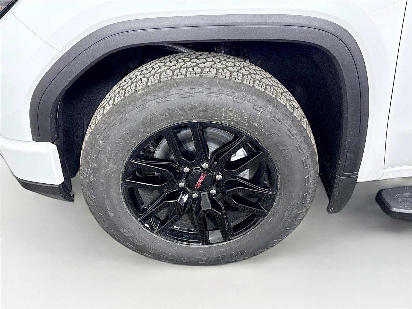 New 2026 GMC Sierra 1500 Elevation w/ Elevation Premium Package AWD/4WD image 23