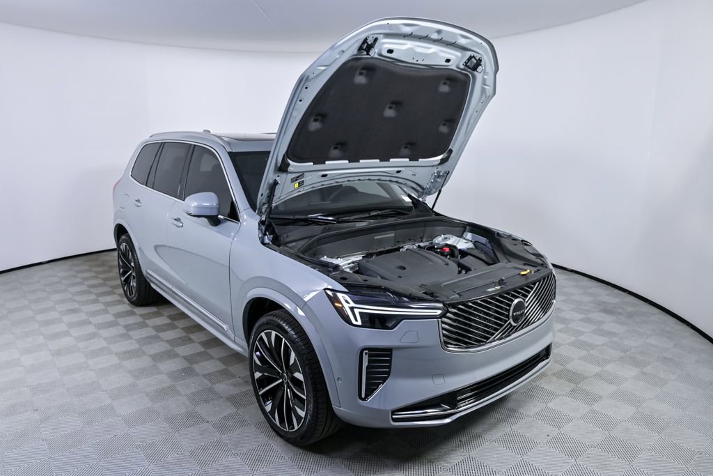 Certified 2026 Volvo XC90 B6 Plus w/ Protection Package Premier image 36