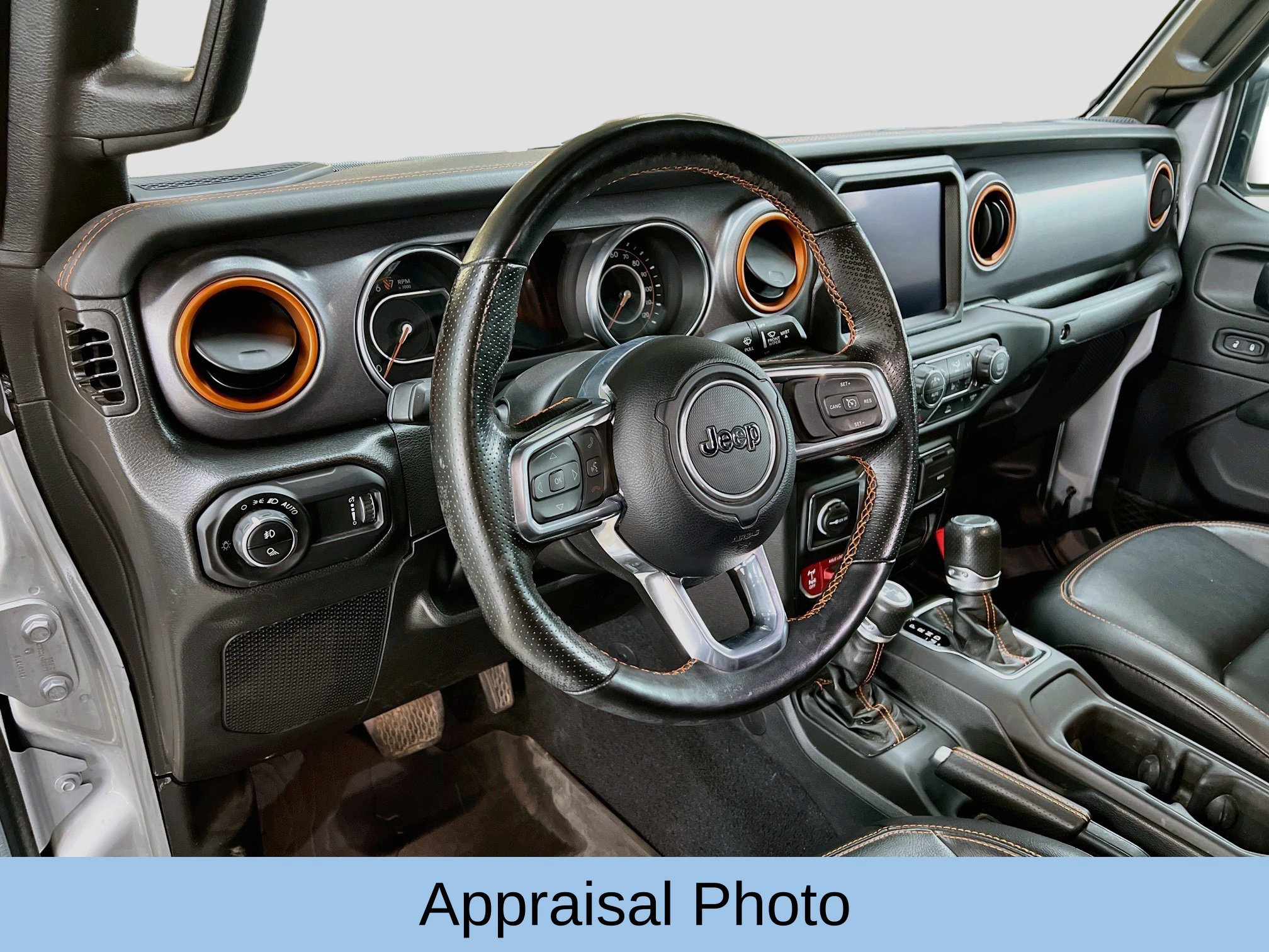 Used 2023 Jeep Gladiator Mojave w/ Cold Weather Group AWD/4WD image 4