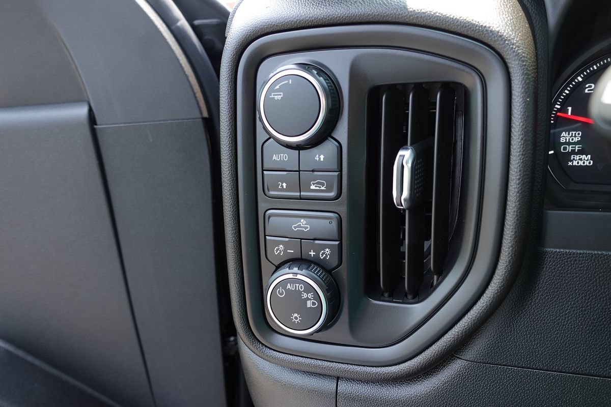 Used 2024 Chevrolet Silverado 1500 Custom AWD/4WD image 52