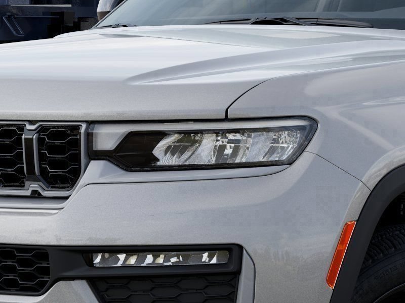 New 2026 Jeep Grand Cherokee Limited w/ Limited Altitude Package RWD image 10