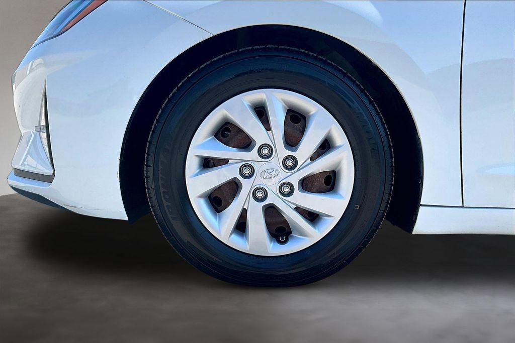 Used 2019 Hyundai Elantra SE w/ Cargo Package FWD image 31