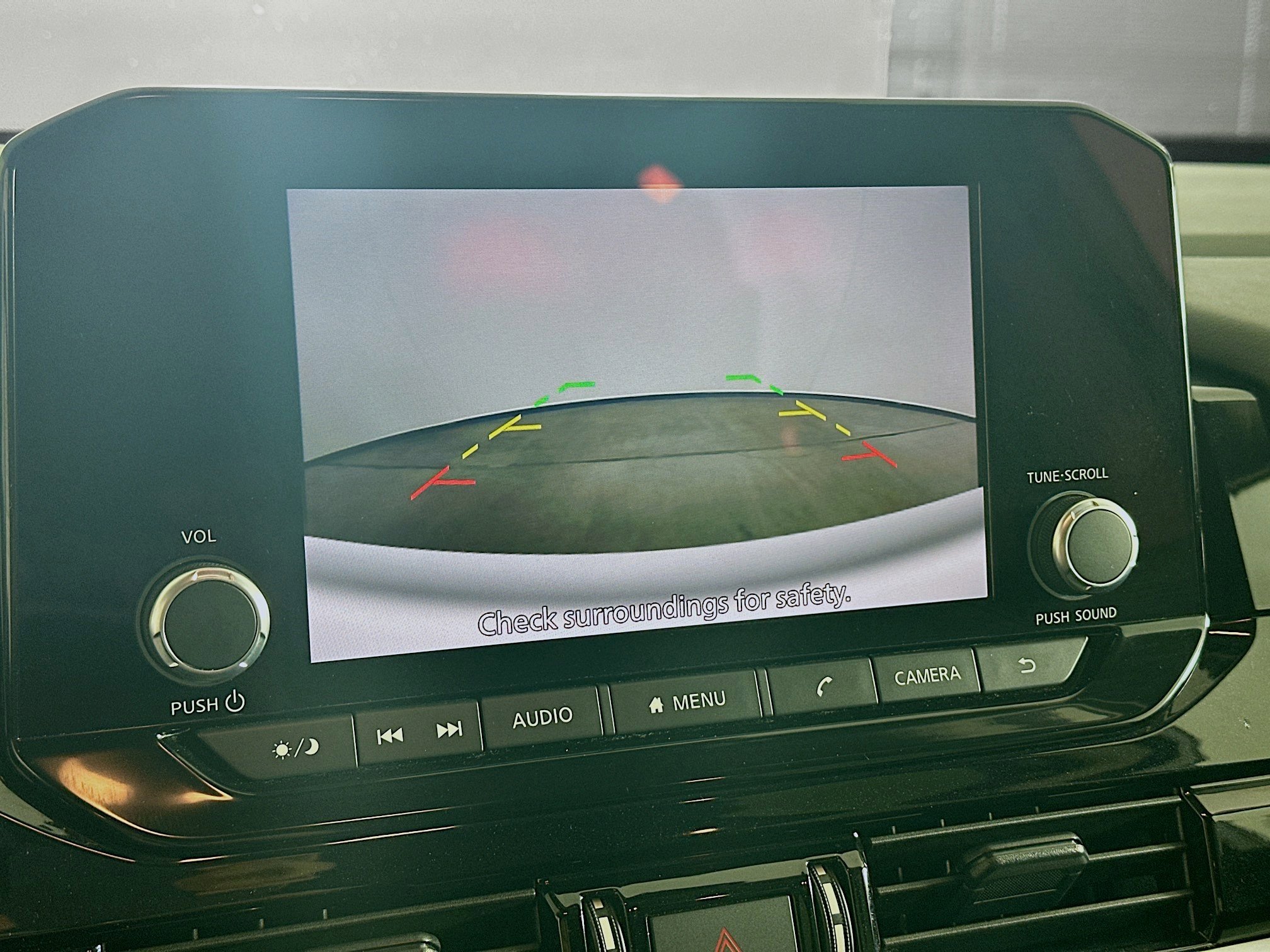 Used 2025 Nissan Pathfinder SV FWD image 22