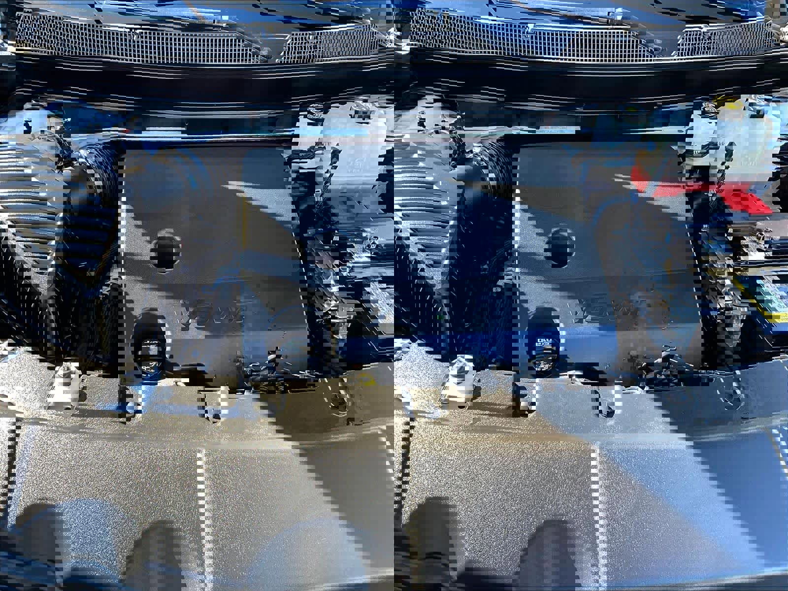 Used 2023 Chevrolet Traverse RS image 31