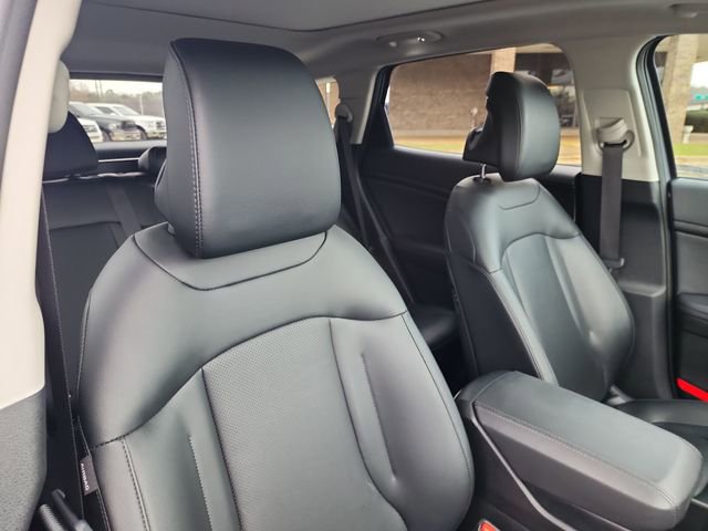 Used 2025 Kia Sportage EX w/ Premium Package image 16