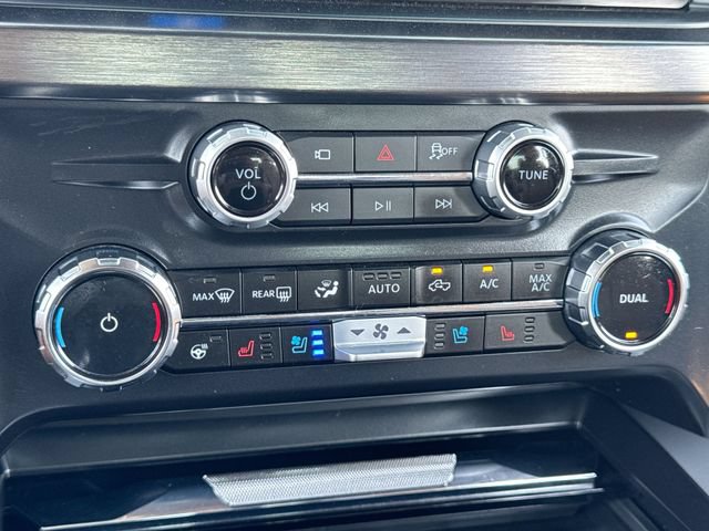 Used 2025 Ford F450 Lariat w/ Chrome Package AWD/4WD image 19