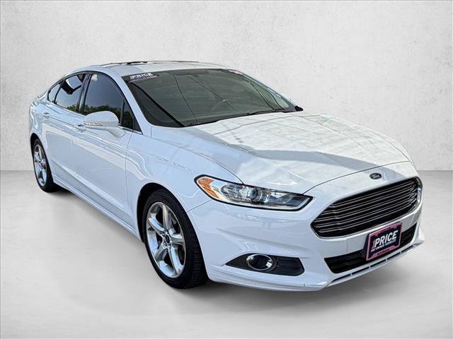 Used 2016 Ford Fusion SE FWD image 3