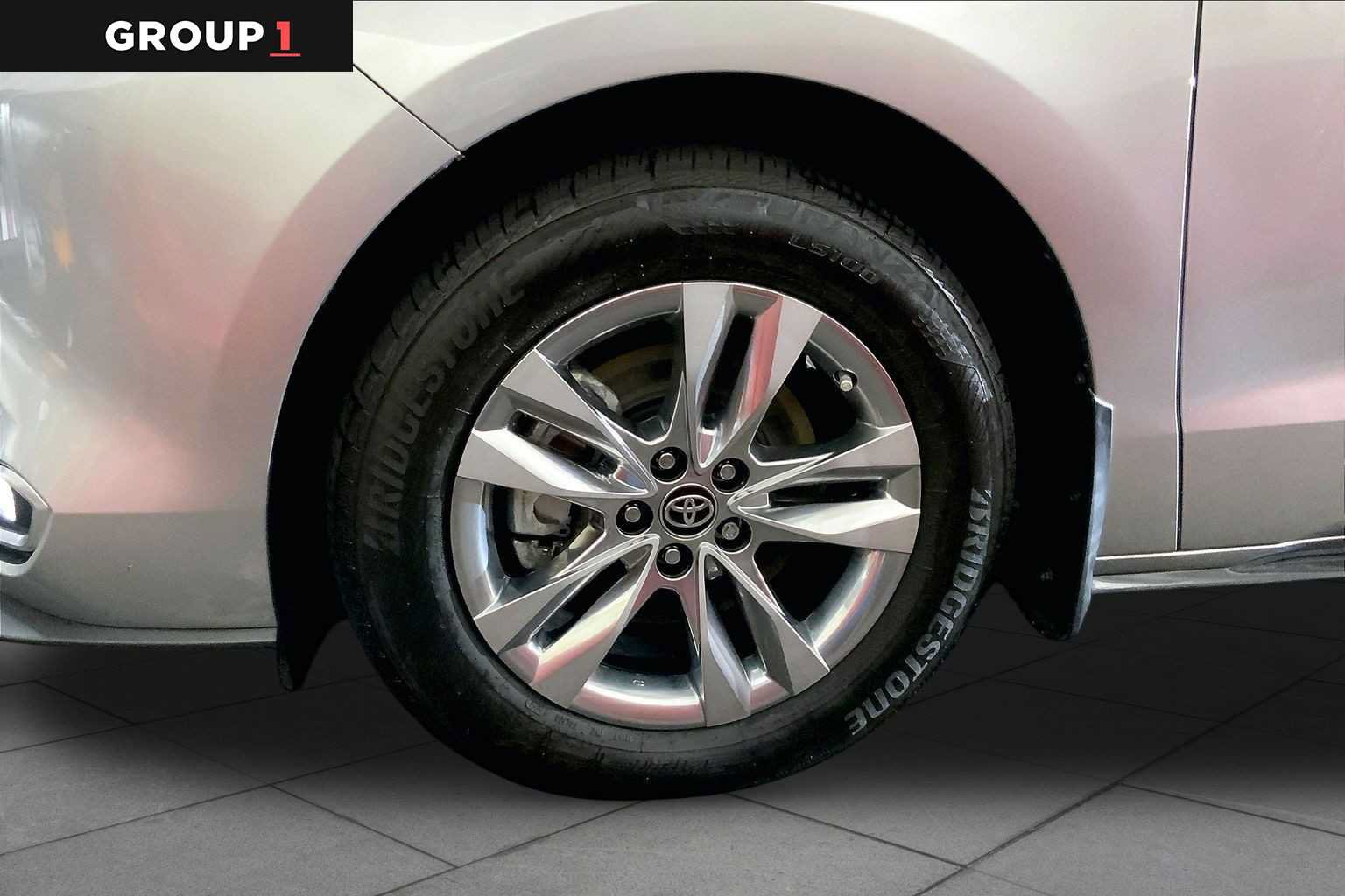 Certified 2024 Toyota Sienna Limited AWD/4WD image 11