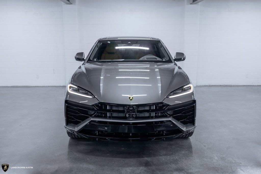 Used 2025 Lamborghini Urus Performante AWD/4WD image 3