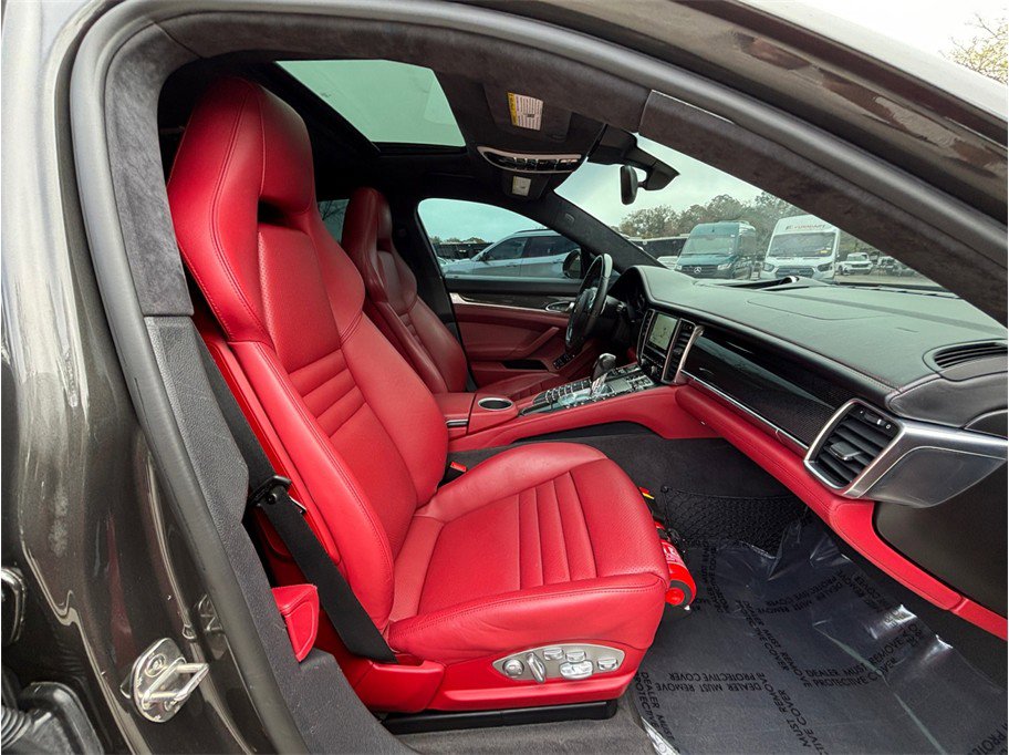 Used 2016 Porsche Panamera GTS image 44