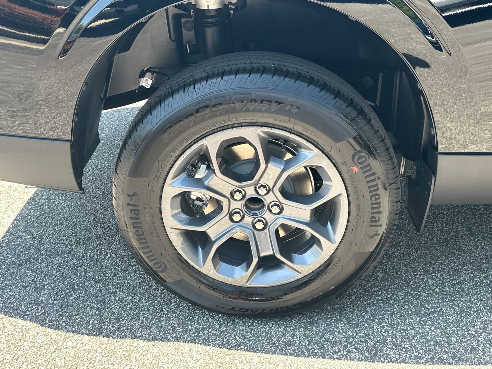 New 2026 Ford Maverick XLT w/ XLT Luxury Package FWD image 32