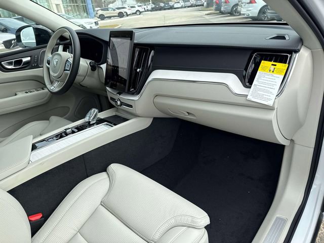 New 2026 Volvo XC60 B5 Ultra w/ Climate Package image 17