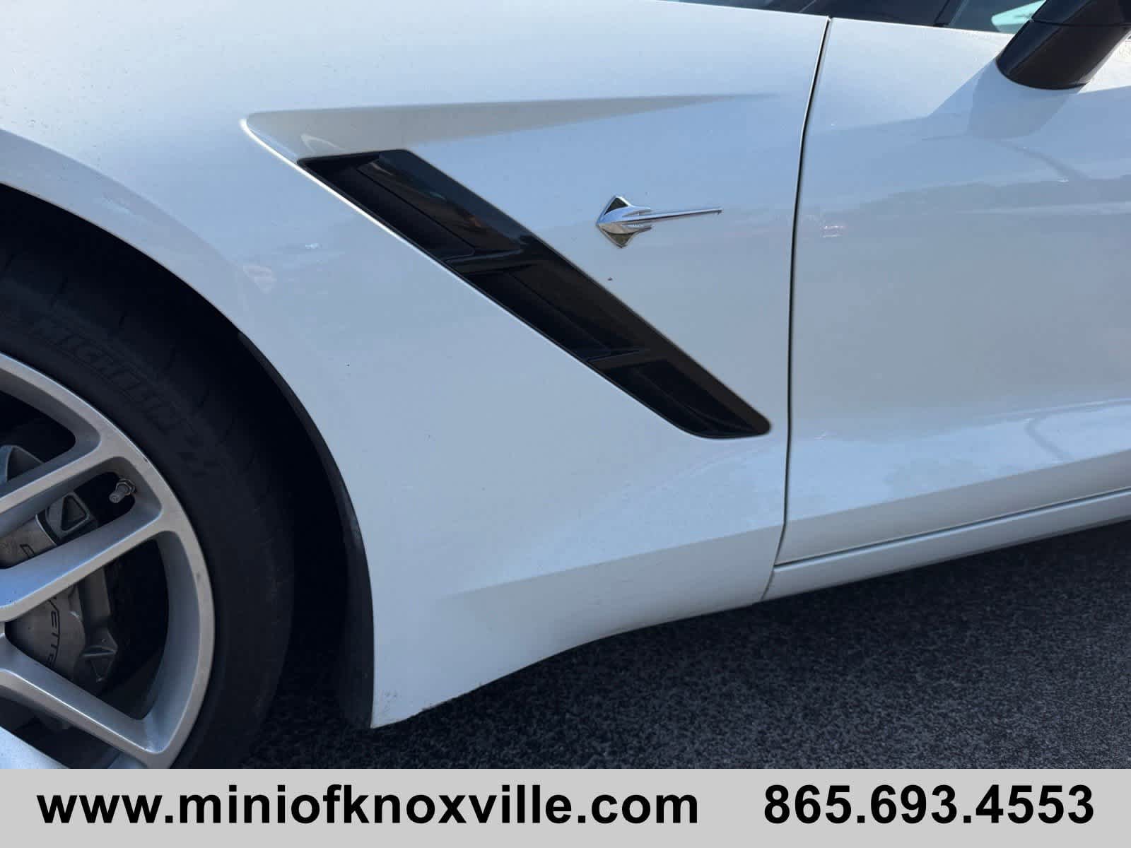 Used 2015 Chevrolet Corvette Stingray Convertible w/ 2LT Preferred Equipment Group RWD image 10