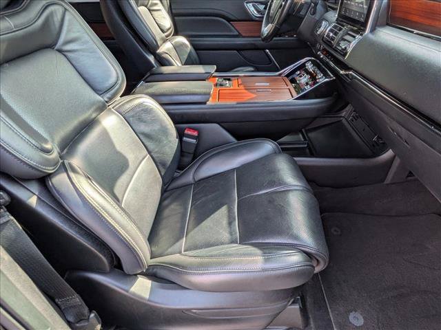 Used 2018 Lincoln Navigator L Select AWD/4WD image 20