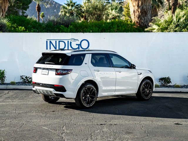 New 2025 Land Rover Discovery Sport S image 6