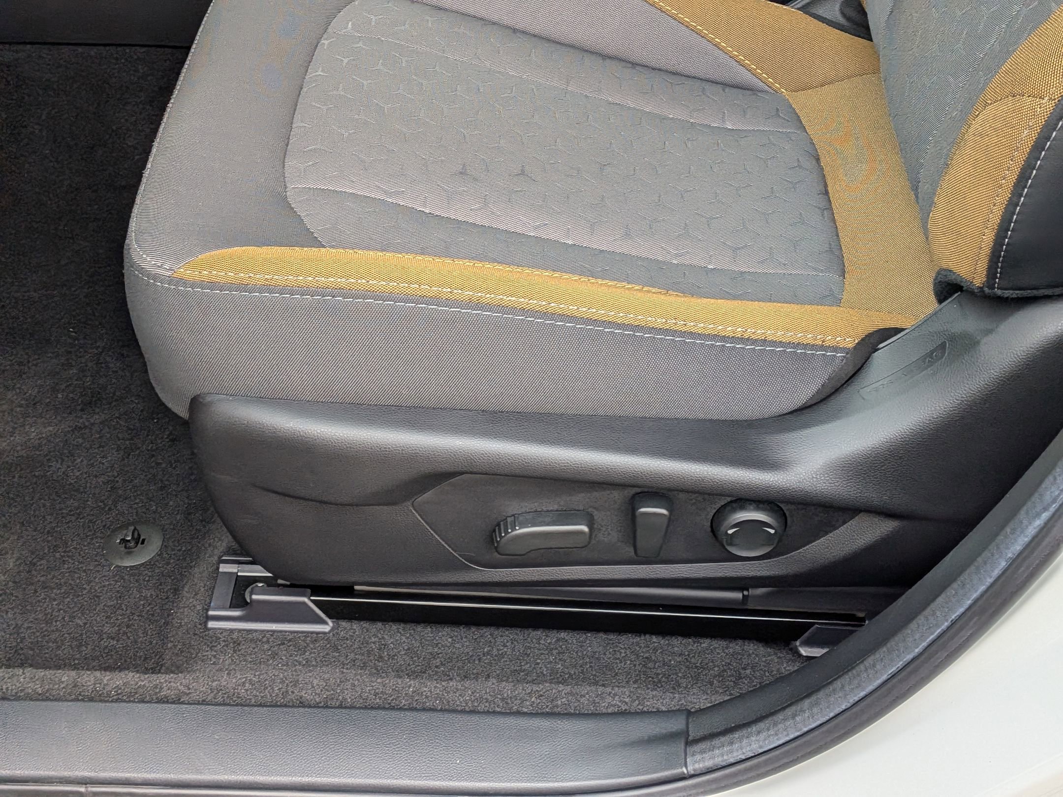 Certified 2025 Subaru Crosstrek 2.5i Sport w/ Crosstrek Mirror Package image 12