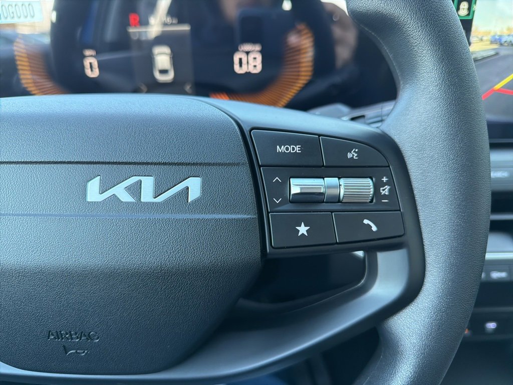New 2025 Kia K4 LXS image 37