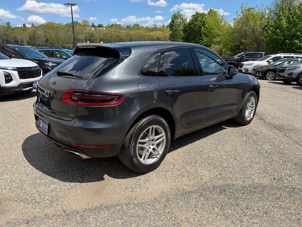 Used 2017 Porsche Macan AWD/4WD image 7
