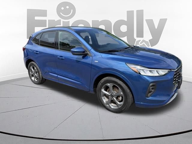 Used 2023 Ford Escape ST-Line Select AWD/4WD image 10