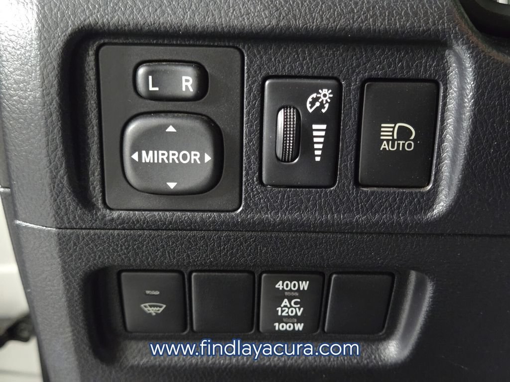 Used 2021 Toyota 4Runner SR5 AWD/4WD image 21