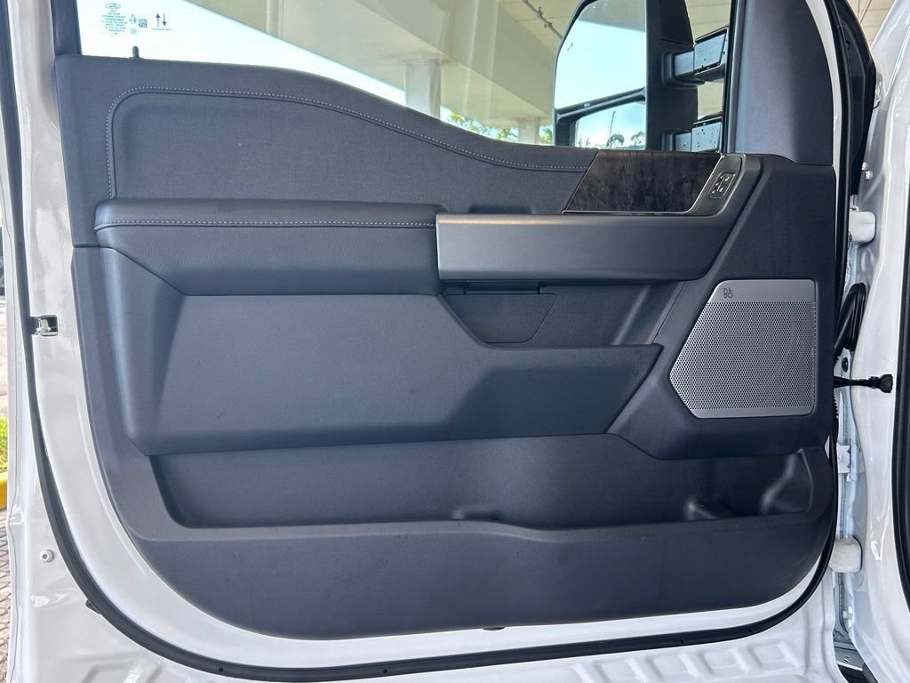 New 2026 Ford F250 Lariat w/ Black Appearance Package AWD/4WD image 41