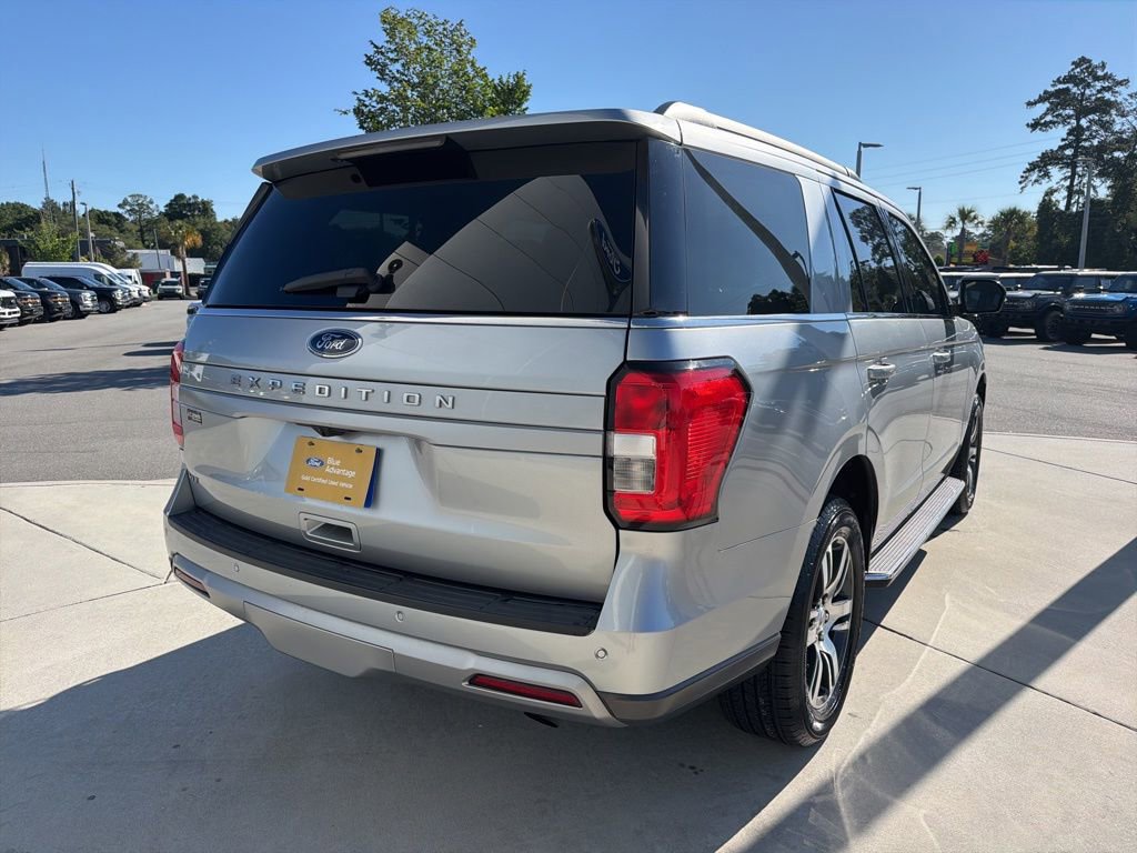 Certified 2022 Ford Expedition XLT RWD image 11