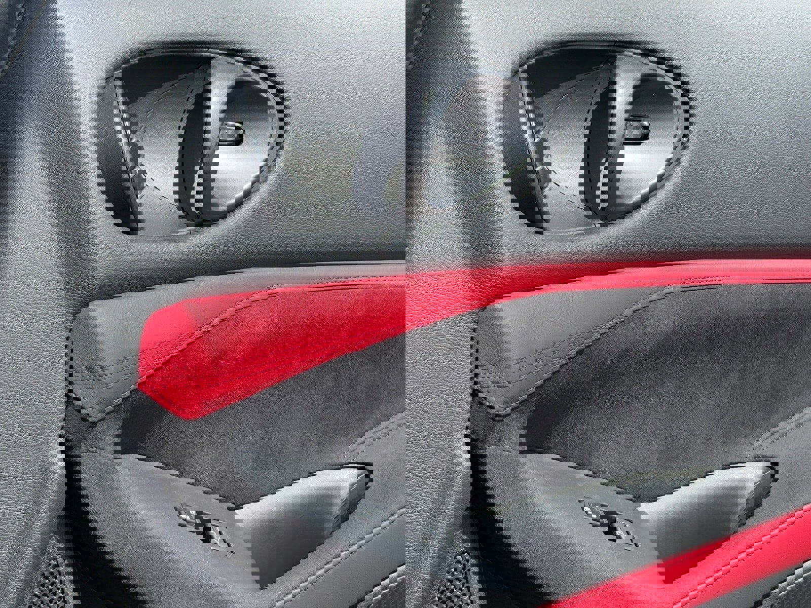 Certified 2024 Nissan Z Performance w/ Floor Mat Package image 10