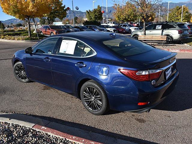 Used 2015 Lexus ES 350 w/ Luxury Package image 4