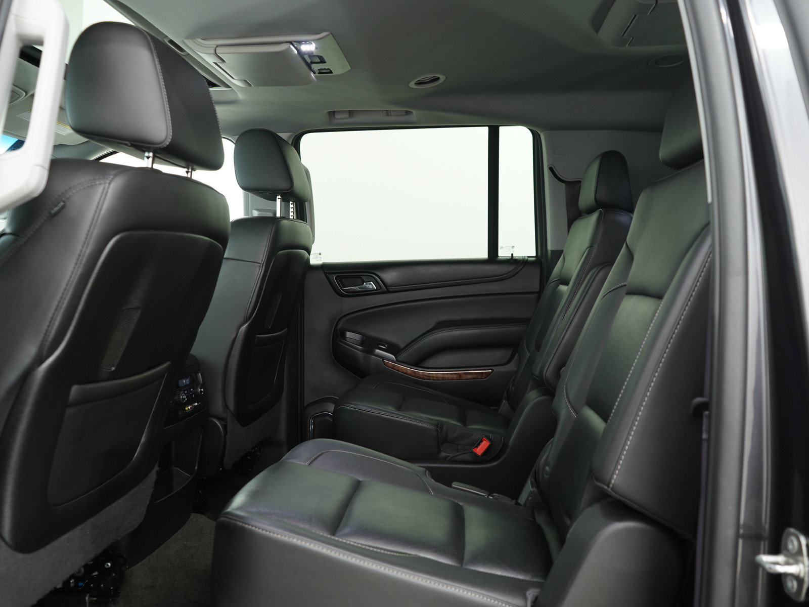 Used 2016 Chevrolet Suburban LTZ AWD/4WD image 17