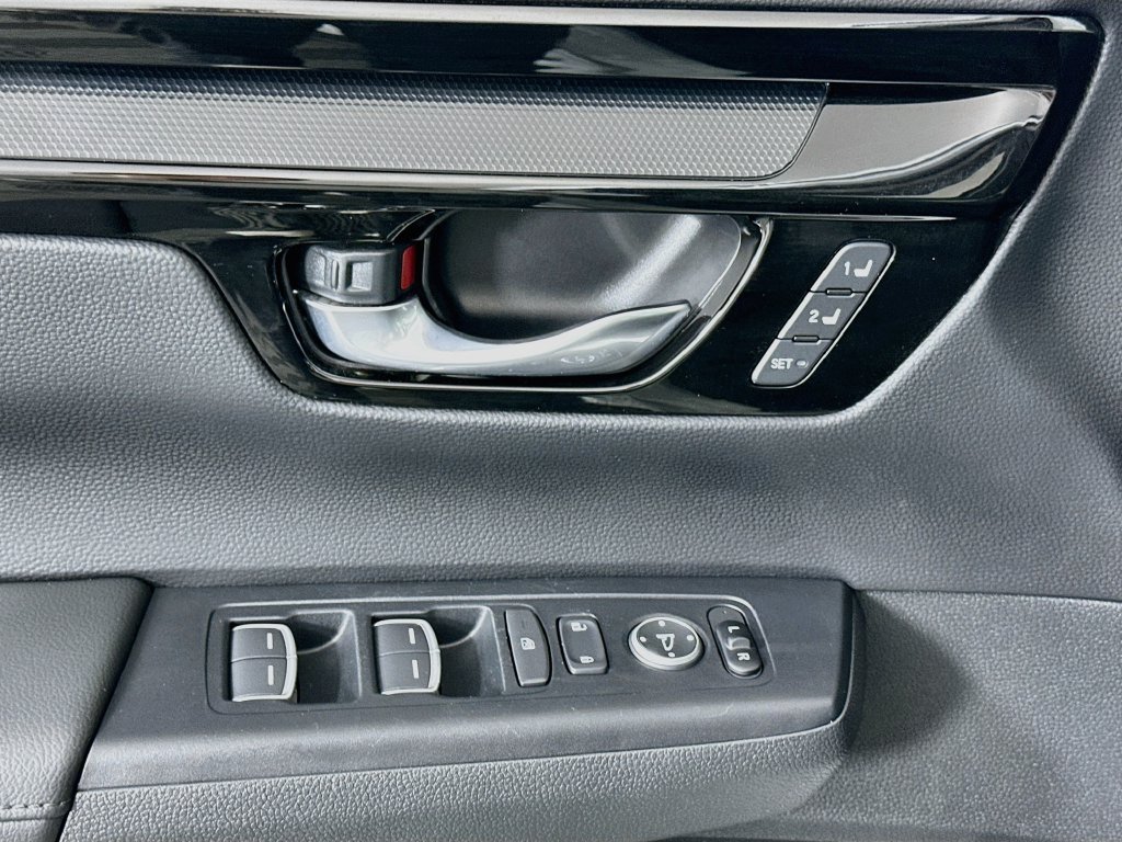 Used 2023 Honda CR-V EX-L image 17