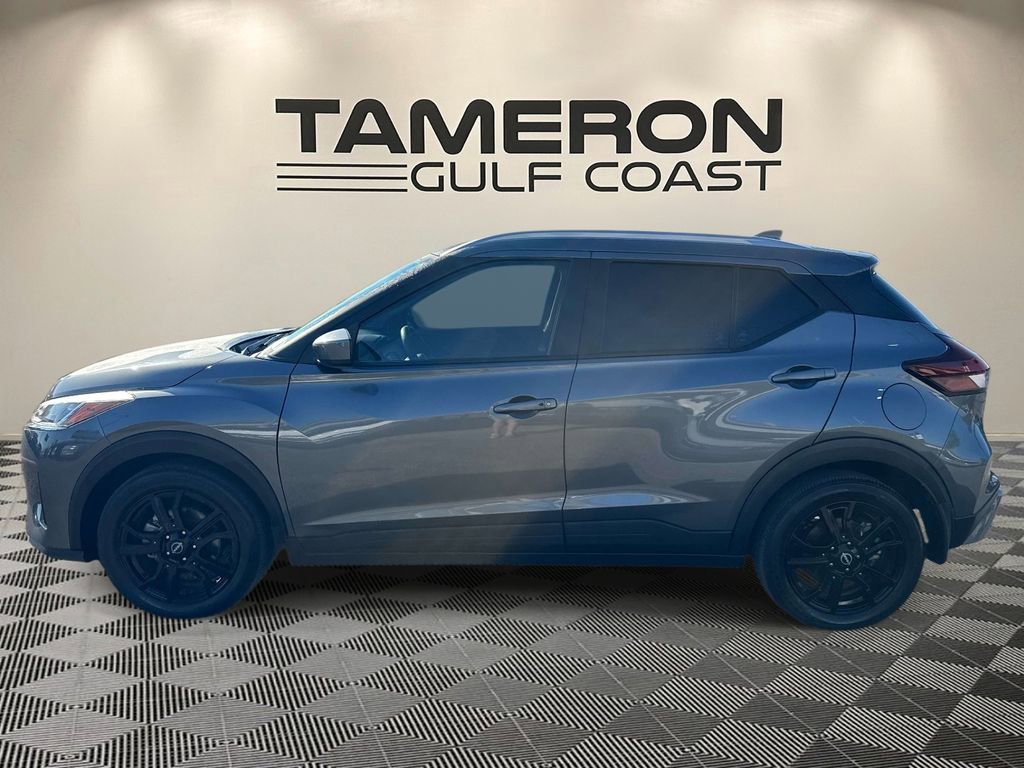 Used 2023 Nissan Kicks SV image 4