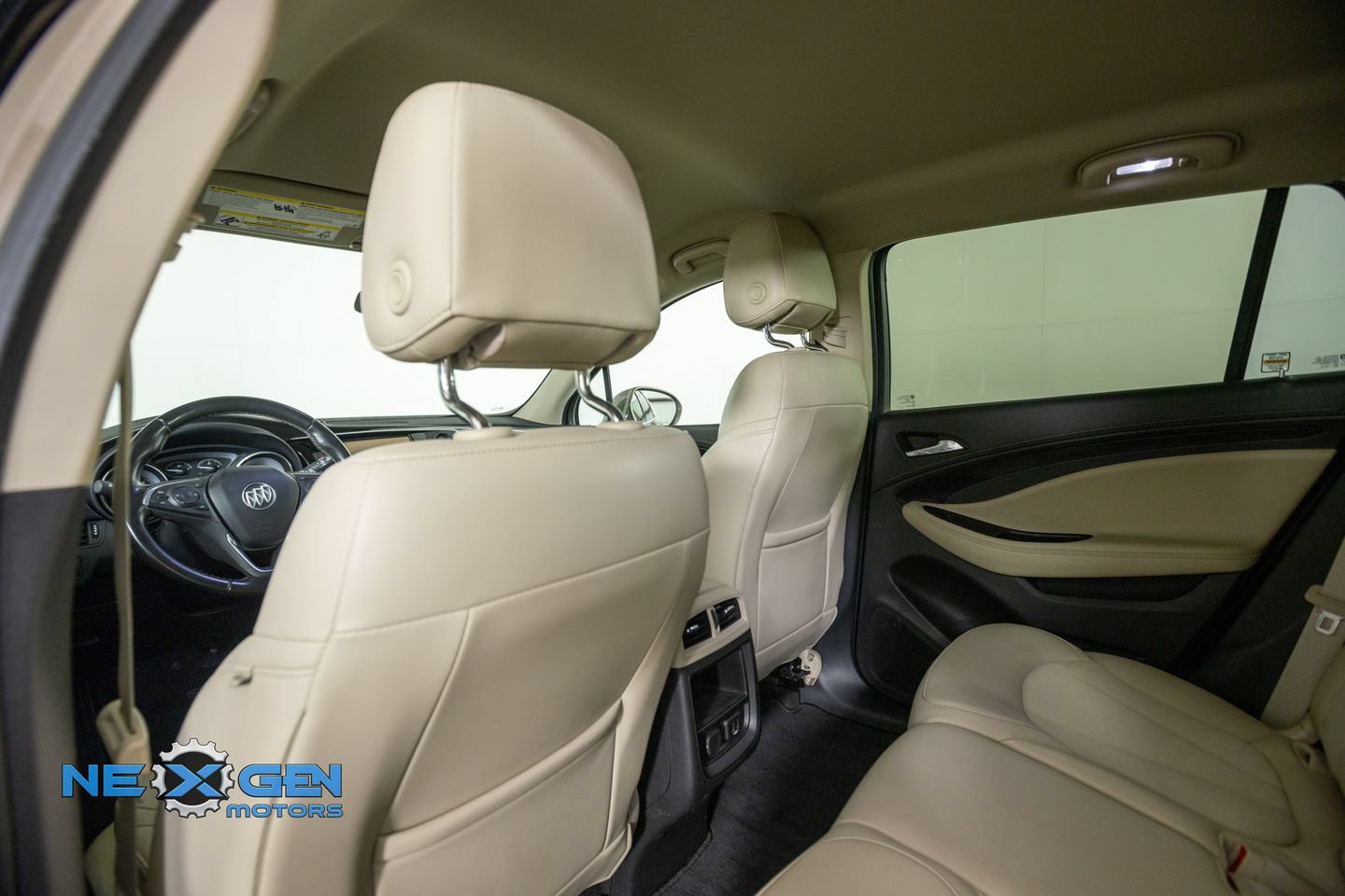 Used 2018 Buick Envision Preferred FWD image 25