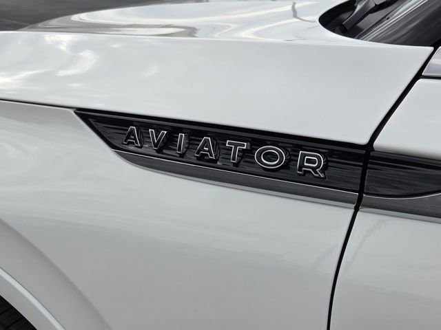 Used 2023 Lincoln Aviator Black Label w/ Dynamic Handling Package AWD/4WD image 13