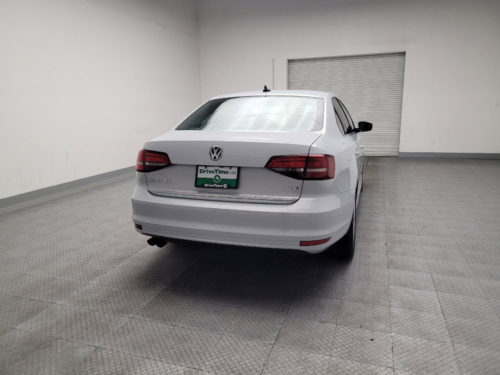Used 2017 Volkswagen Jetta SEL FWD image 7