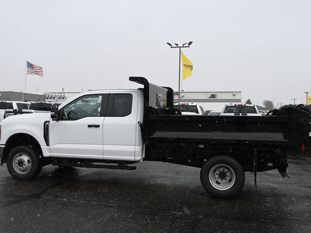 New 2026 Ford F350 XL w/ XL Chrome Package image 9