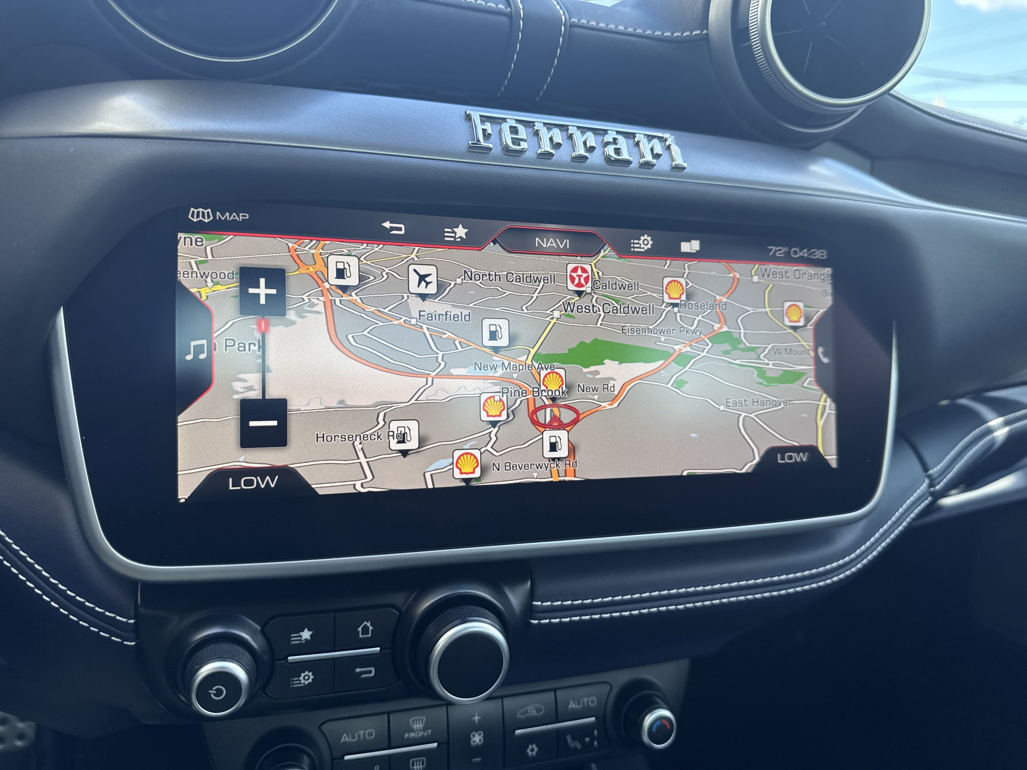 Used 2019 Ferrari Portofino image 22