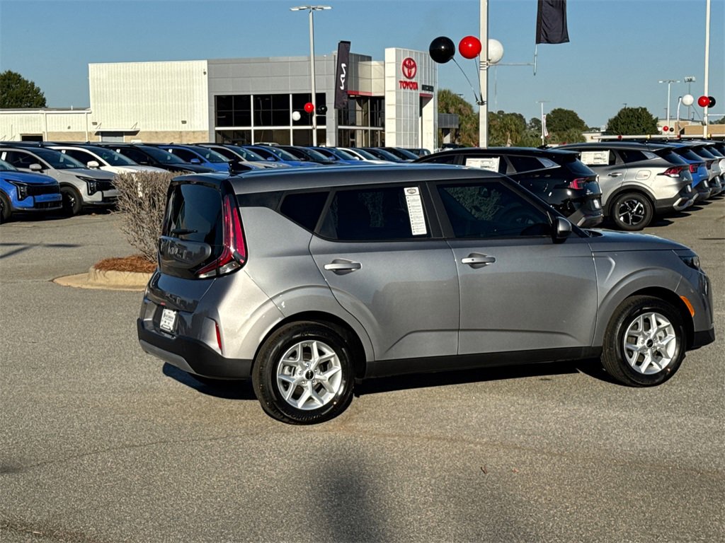 New 2025 Kia Soul S image 3