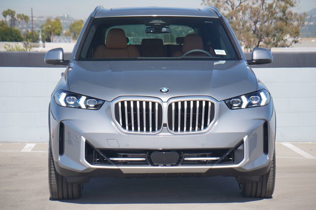 New 2026 BMW X5 sDrive40i w/ Premium Package image 2