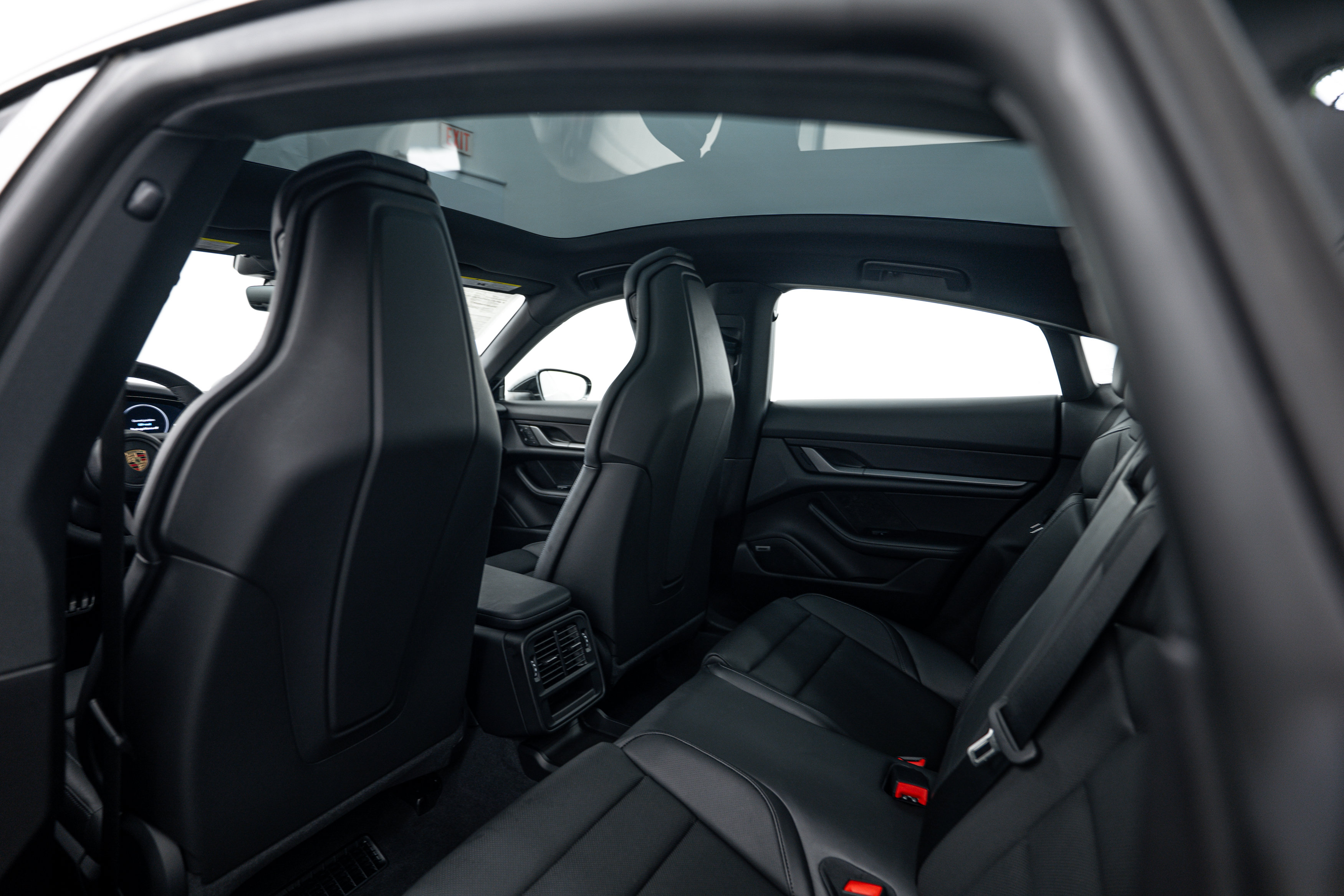 Certified 2025 Porsche Taycan 4S AWD/4WD image 23