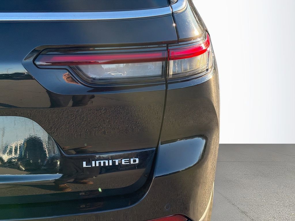 Used 2024 Jeep Grand Cherokee L Limited w/ Luxury Tech Group II image 47