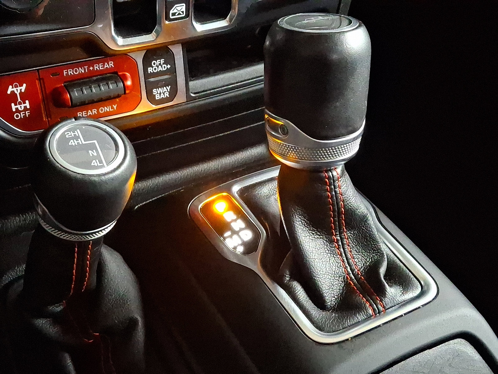 Used 2023 Jeep Gladiator Rubicon w/ Dual Top Group image 14