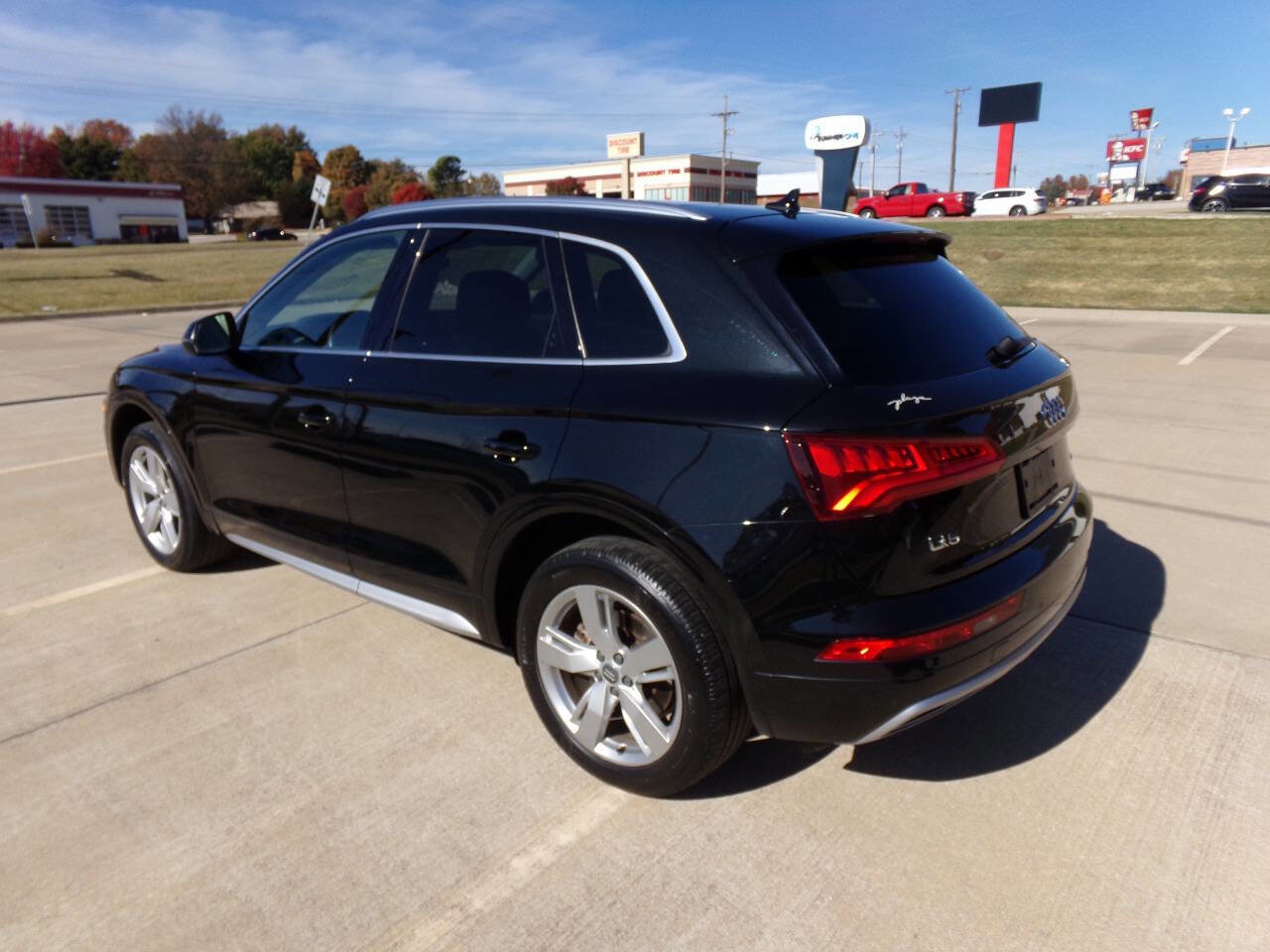 Used 2019 Audi Q5 2.0T Premium Plus w/ Premium Plus Package image 36