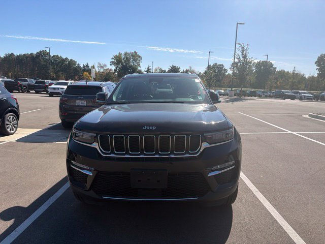 Used 2023 Jeep Grand Cherokee Limited w/ Trailer Tow Prep Group (B) AWD/4WD image 2