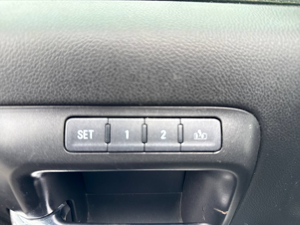 Used 2017 GMC Sierra 1500 Denali AWD/4WD image 16