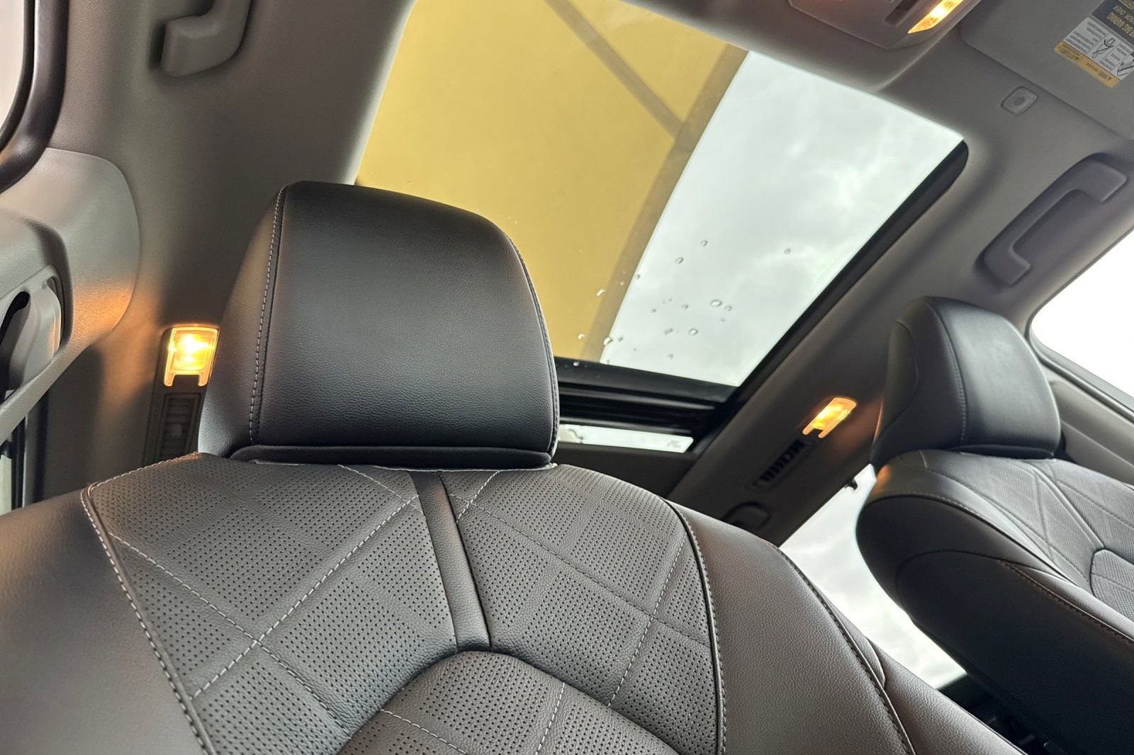 Used 2024 Toyota Highlander Platinum image 19