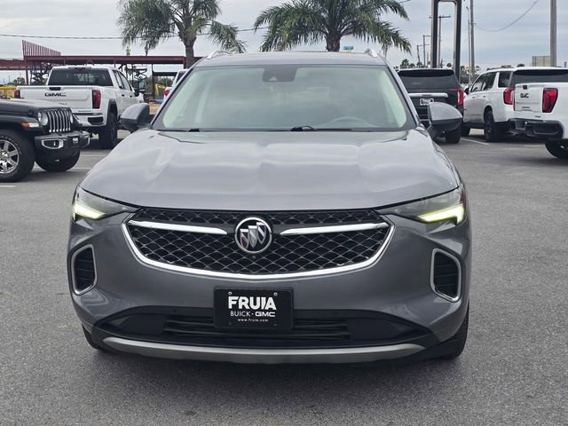 Used 2022 Buick Envision Avenir w/ Technology Package II image 2